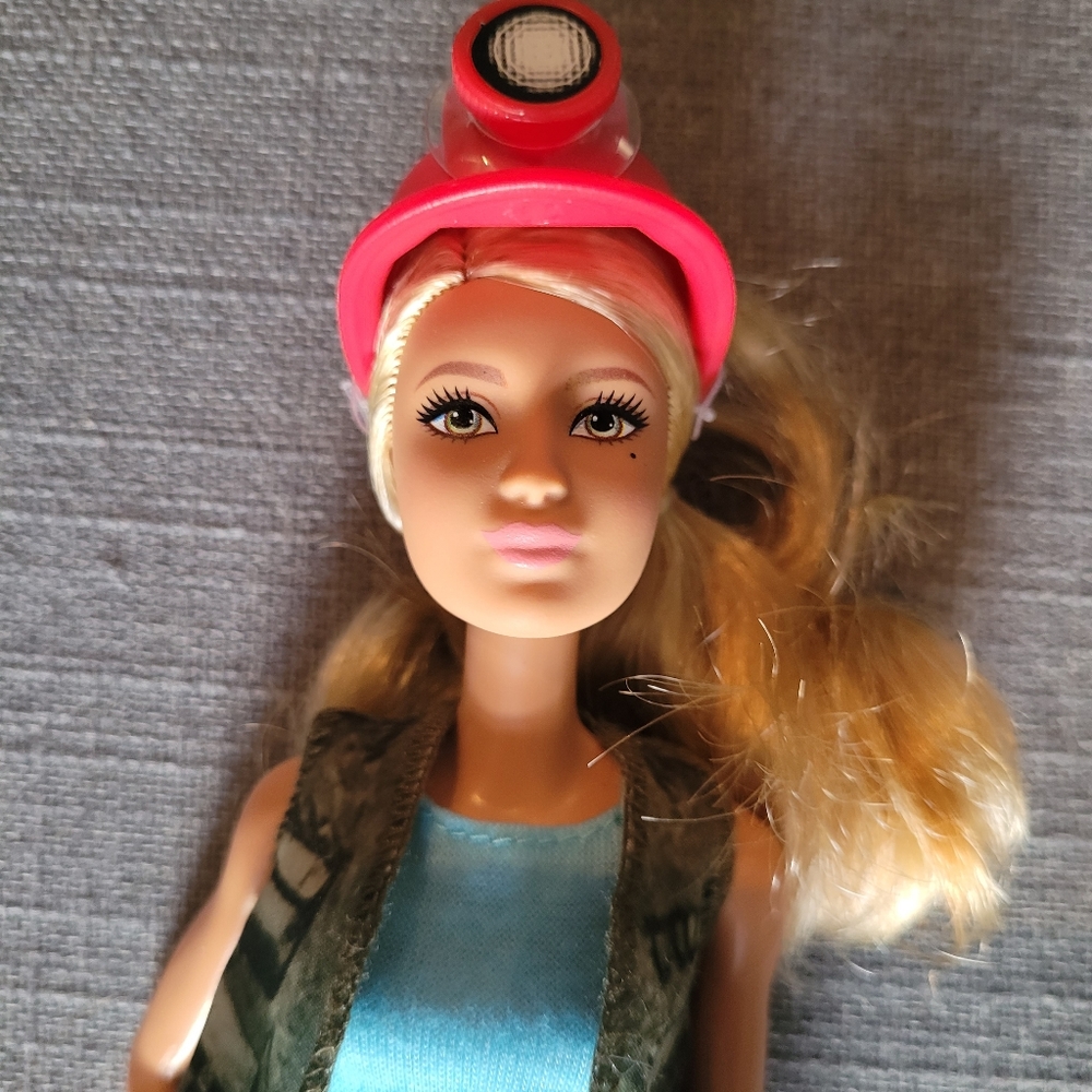 Paleontologist Barbie